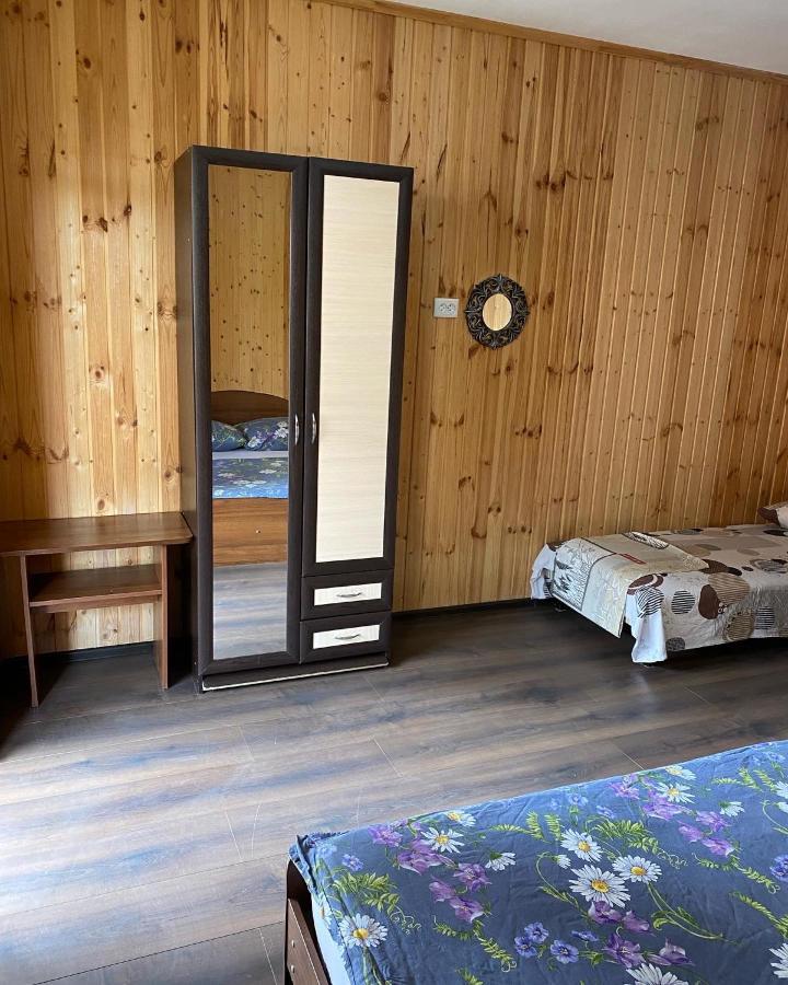Sun Hotel Guest House 피준다 외부 사진
