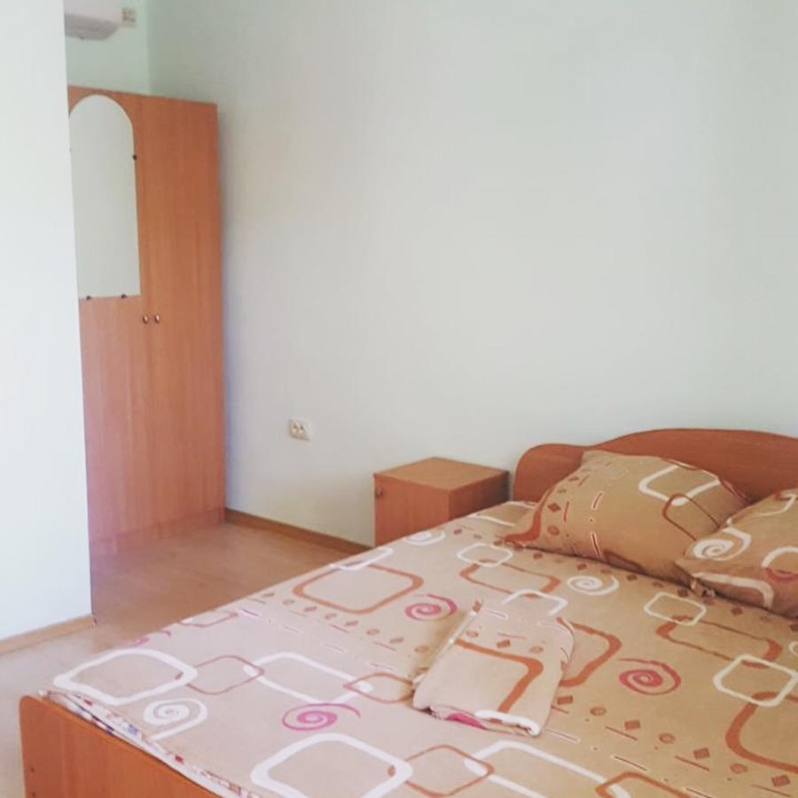 Sun Hotel Guest House 피준다 외부 사진
